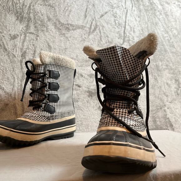 Sorel 1964 PAC Waterproof Women’s Black and White Houndstooth Winter Boot Size 5 - Picture 2 of 7